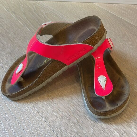 Birkenstock Gizeh BF Patent Candy Pink Sandals, Size 35 - Picture 2 of 6